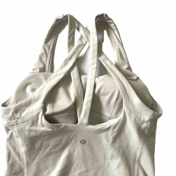 Lululemon Tank Top SZ 6 Criss Cross Back Active Workout Athletic Built-In Bra - Picture 4 of 8